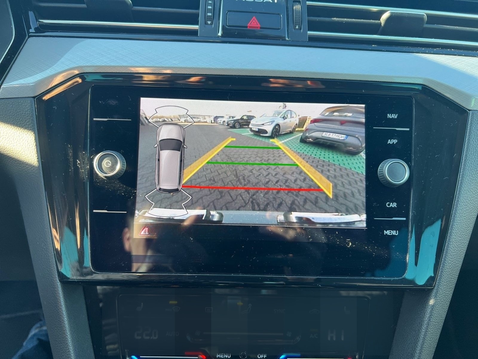 Volkswagen Passat Variant 2.0 TDI DSG BUSINESS +LED +ACC +R foto 13