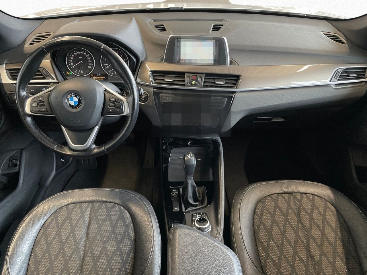 BMW X1 xDrive20i xLine 19"LM,Pano,AHK,Navi,erw.LED foto 11