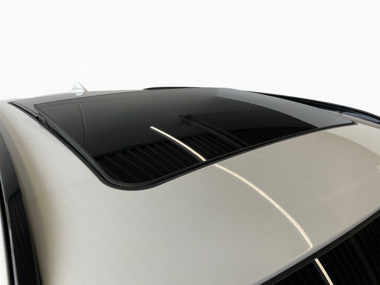 BMW X1 xDrive20i xLine 19"LM,Pano,AHK,Navi,erw.LED foto 14