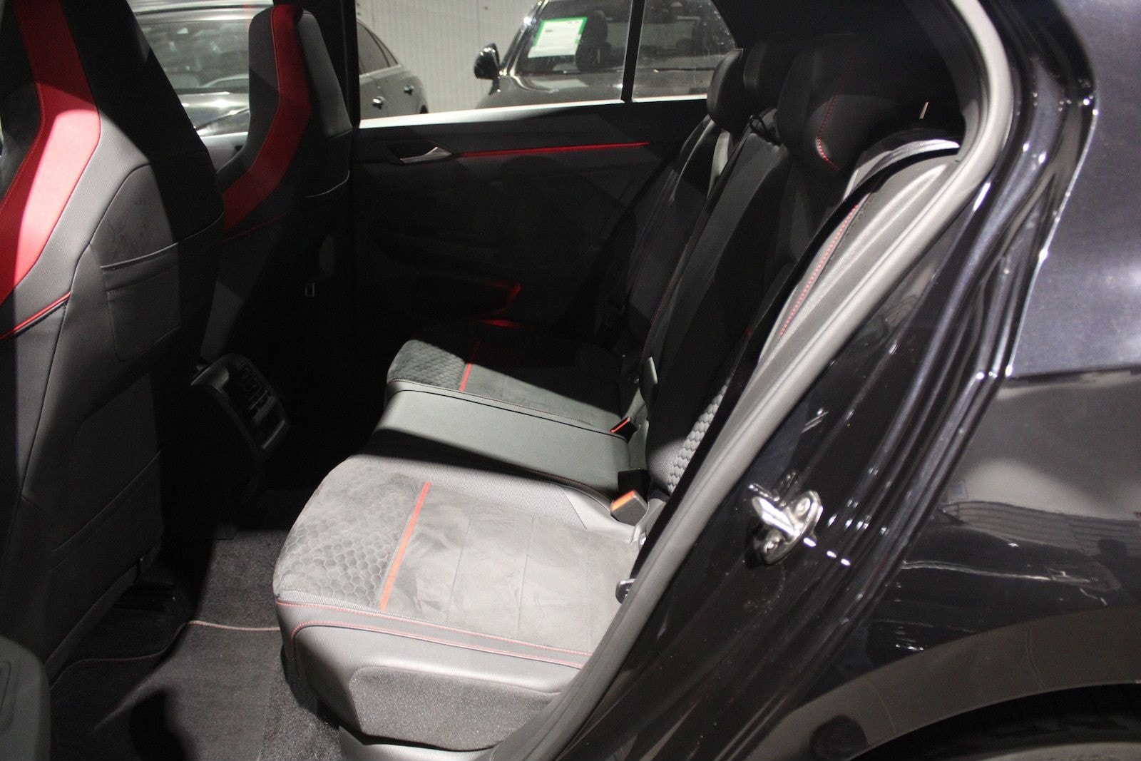 Volkswagen Golf GTI Clubsport MATRIX*PANO*SHZ*NAVI*VIRT* foto 25