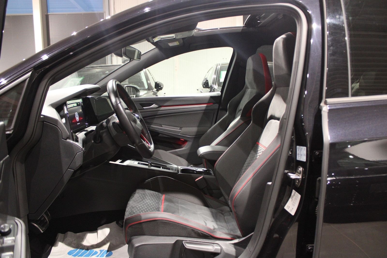 Volkswagen Golf GTI Clubsport MATRIX*PANO*SHZ*NAVI*VIRT* foto 7