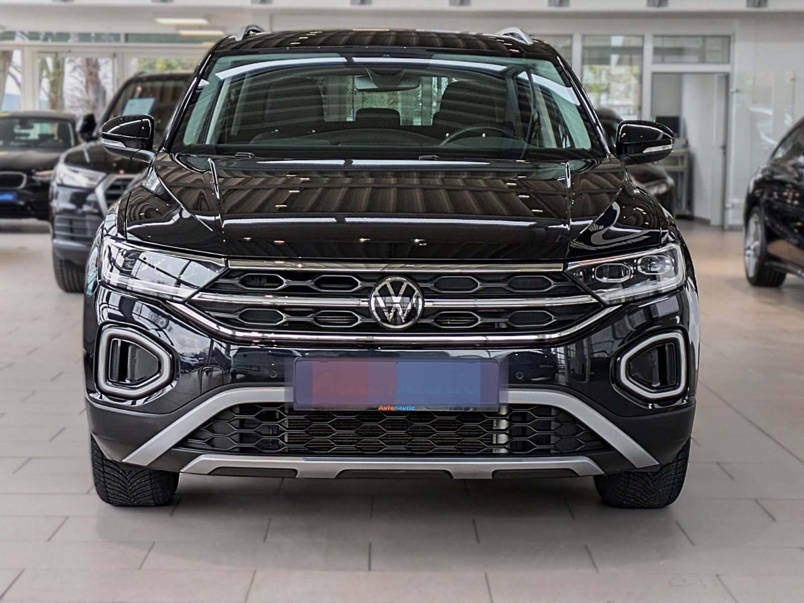 Volkswagen T-Roc 2.0 TDI STYLE NAVI SHZ ACC LED CAM AHK foto 4