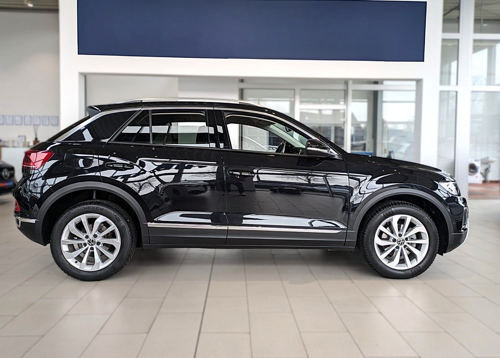 Volkswagen T-Roc 2.0 TDI STYLE NAVI SHZ ACC LED CAM AHK foto 10