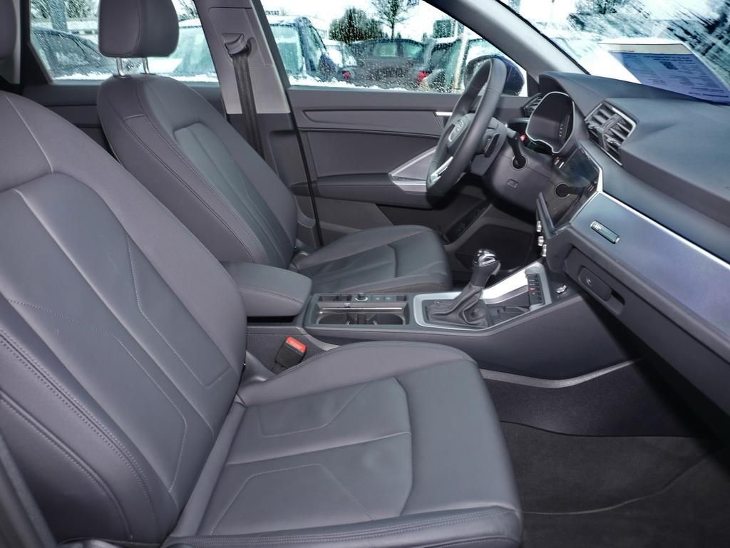 Audi Q3 35 TFSI advanced ACC AHK LED Navi RüKa Sitzh. foto 6