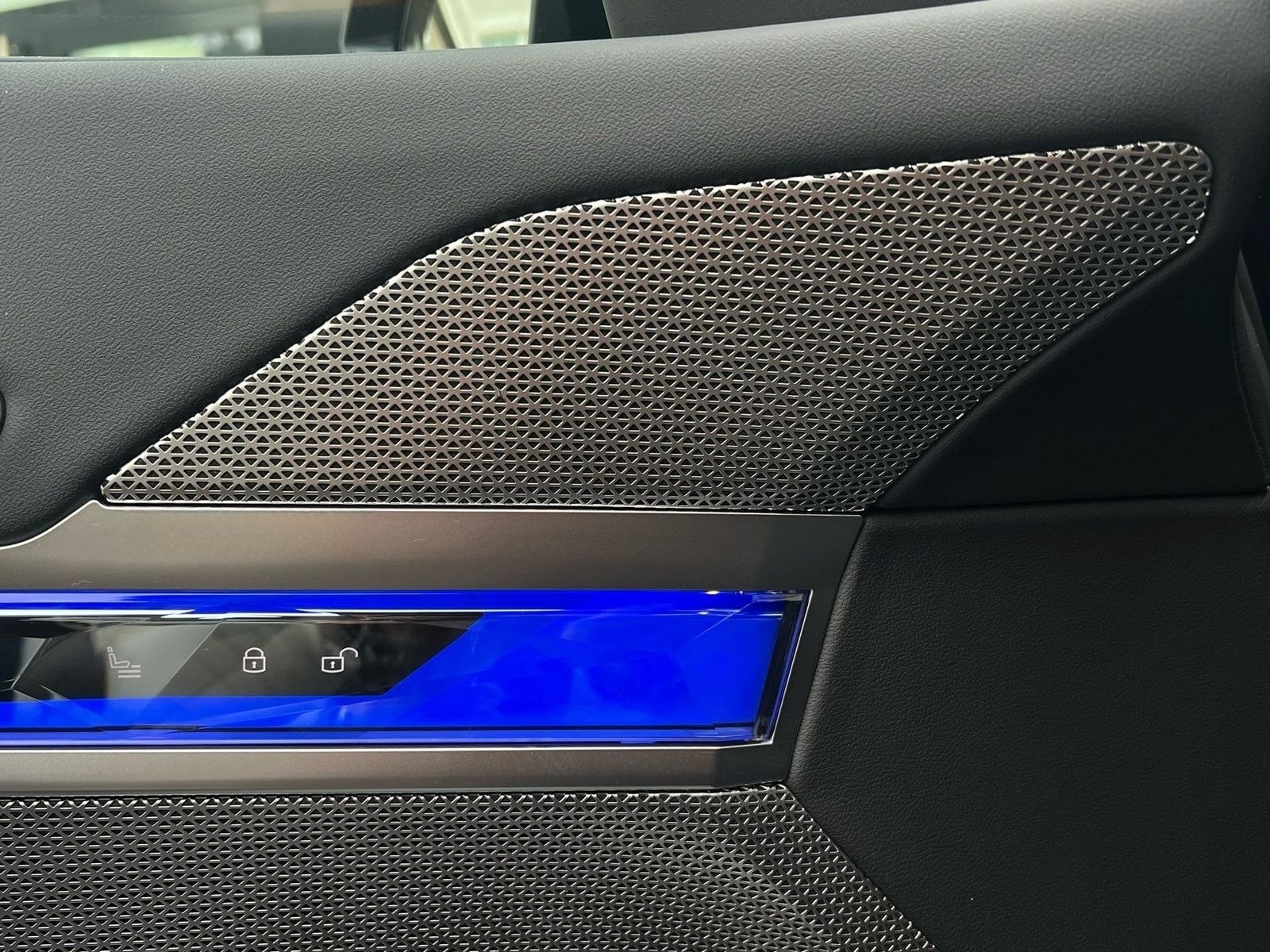 BMW 740d xDrive M Sport SkyPano DA/PA Prof Standhz. foto 25