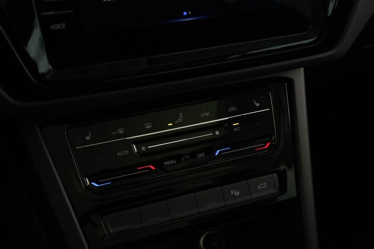 Volkswagen Touran 2.0 TDI DSG Highline R-Line 7 Pan Nav AHK foto 21