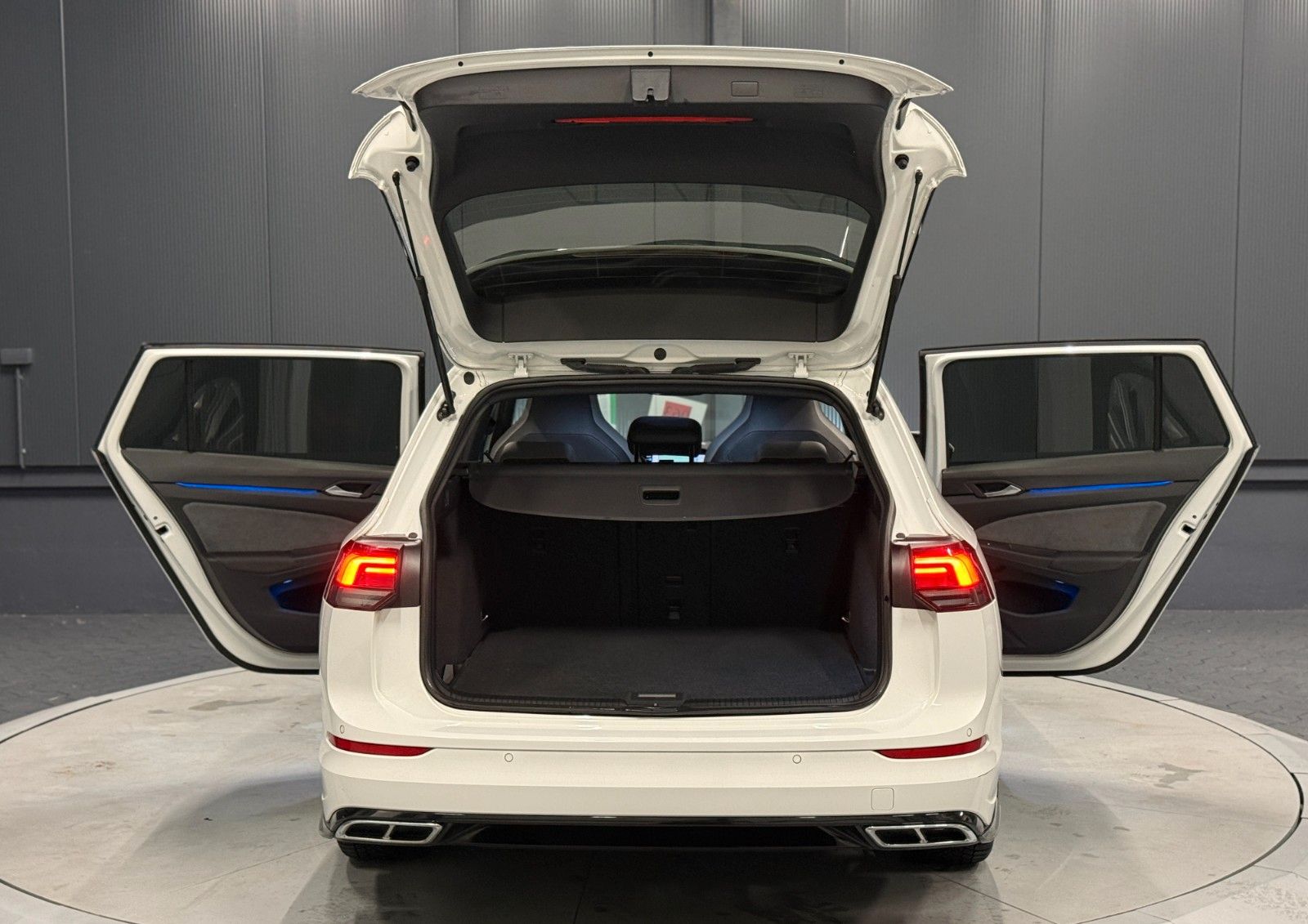 Volkswagen Golf Variant 1.5 eTSI R-Line *18Zoll*KAMERA*CarP foto 6