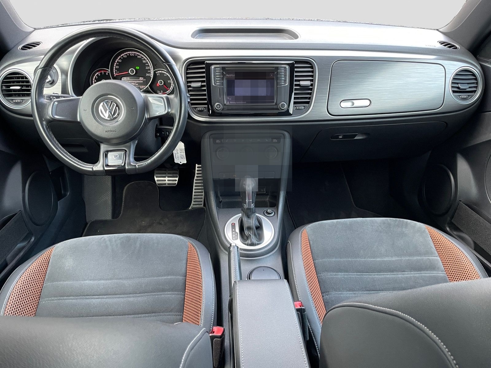 Volkswagen Beetle Cabriolet 1.4 TSI Karmann BMT DSG BiXenon foto 6