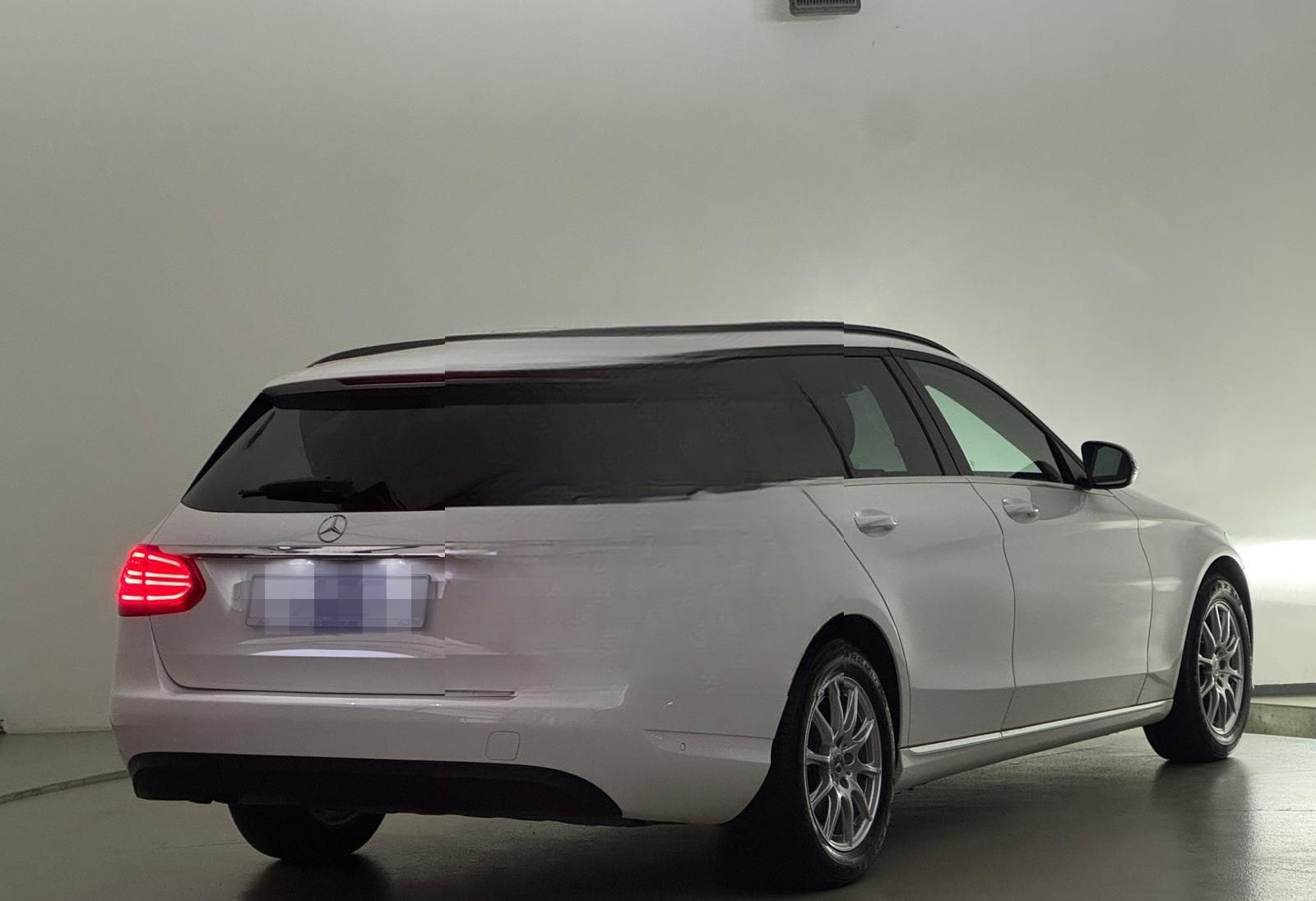 Mercedes-Benz C 180 T CDI | AHK | LED | Navi | SFW | 1. Hd | foto 5