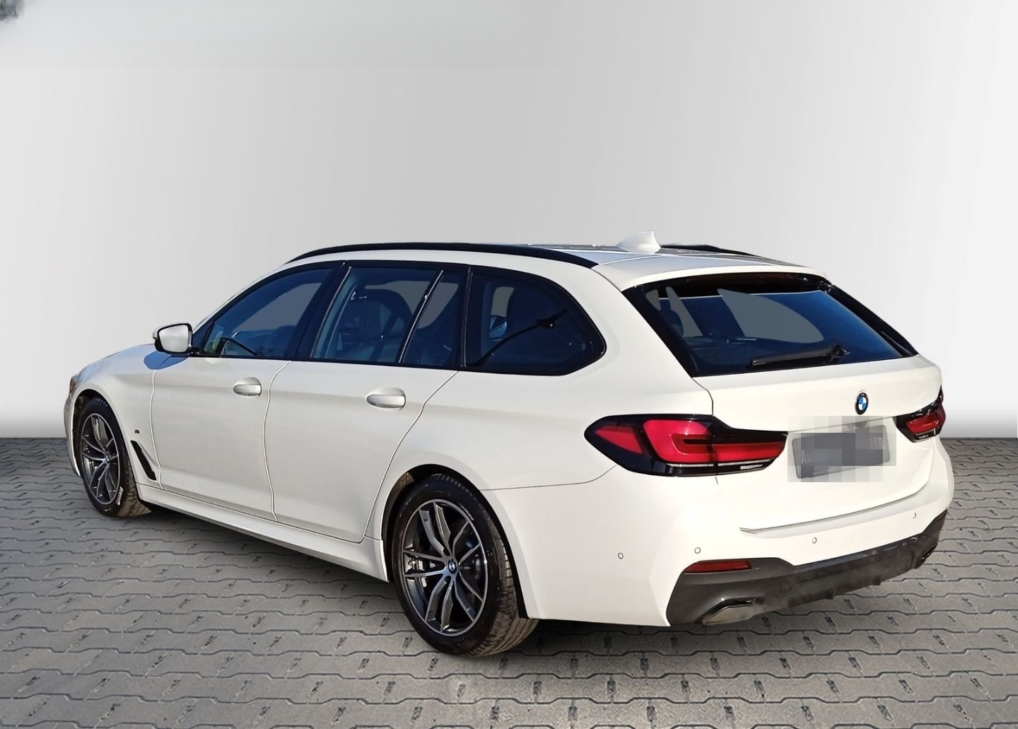 BMW 520 i Touring M Sport Aut. NAVI+DAB+HARMAN+SHZG+ foto 6