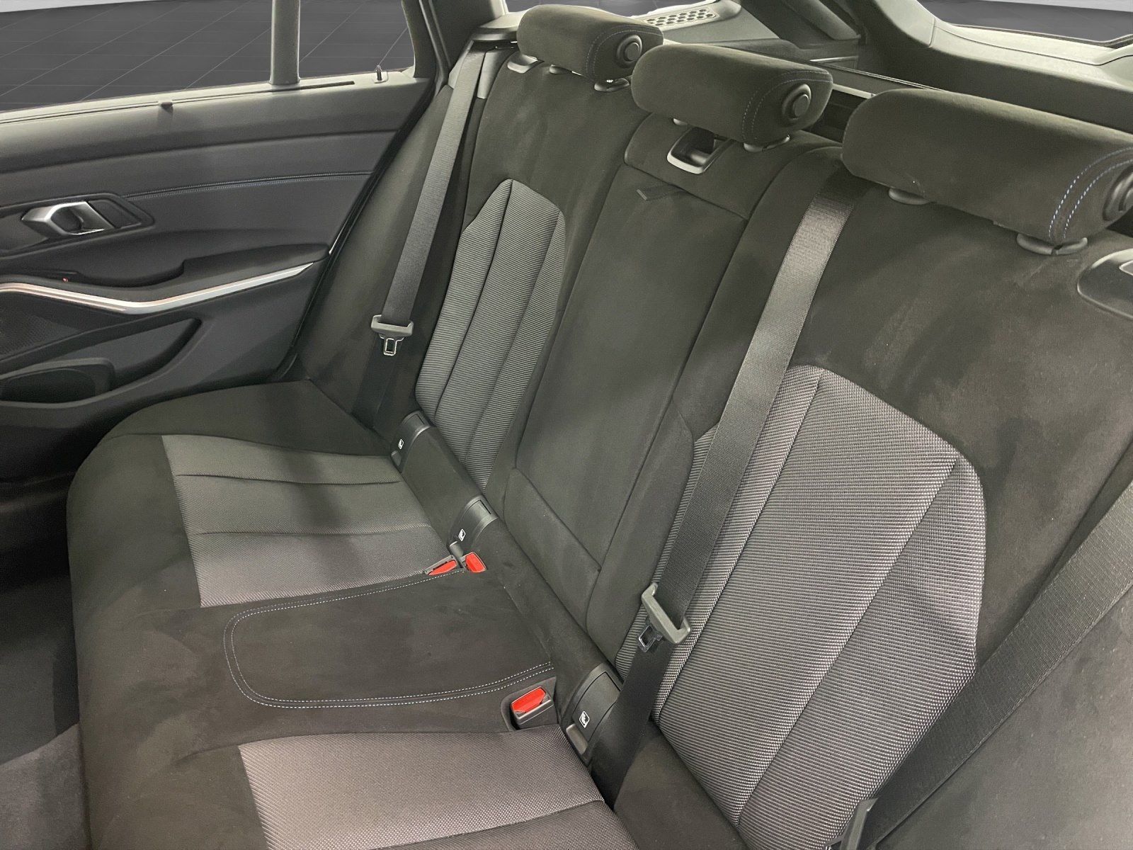 BMW 318i A Tour.M Sportpaket,AHK,HiFi,HuD,Kamera,etc foto 12