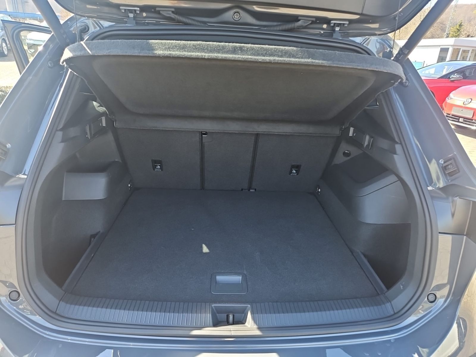 Volkswagen Tiguan GOAL 2.0TDI HUD+AHK+RFK+ACC+MatrixLED foto 18