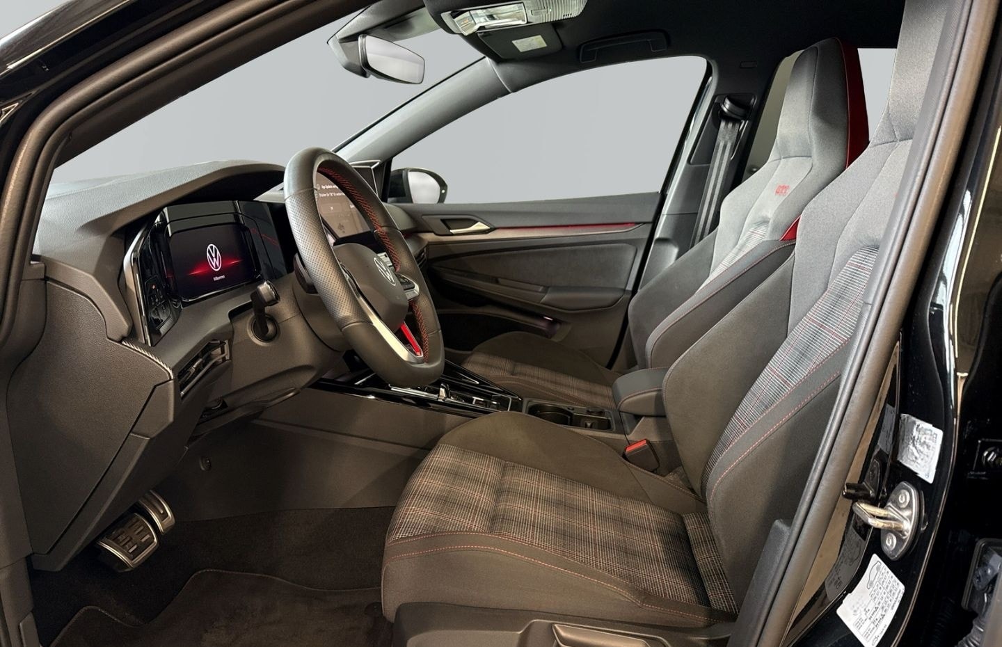 Volkswagen Golf VIII GTI 2.0 TSI *HUD*HARMAN*IQ.LIGHT* foto 8