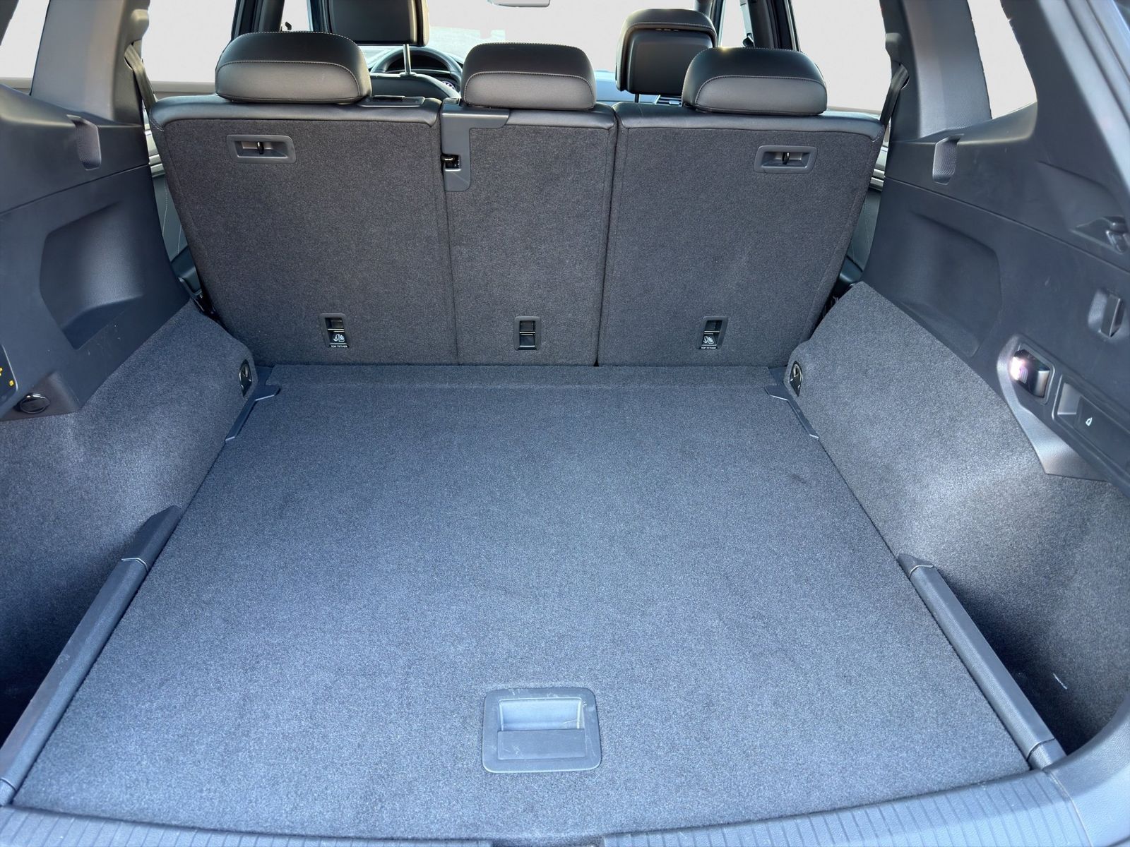 Volkswagen Tiguan Allspace R-Line 2.0 TDI 4M IQ.Light HUD V foto 14