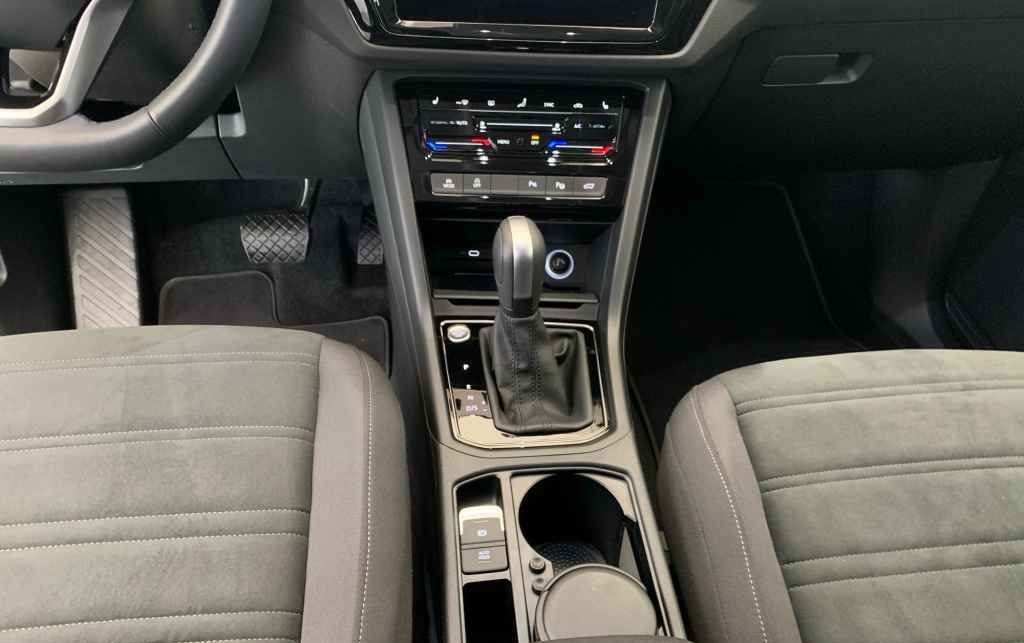 Volkswagen Touran Highline 2.0 TDI DSG *AHK*LED*ACC*NAVI* foto 17