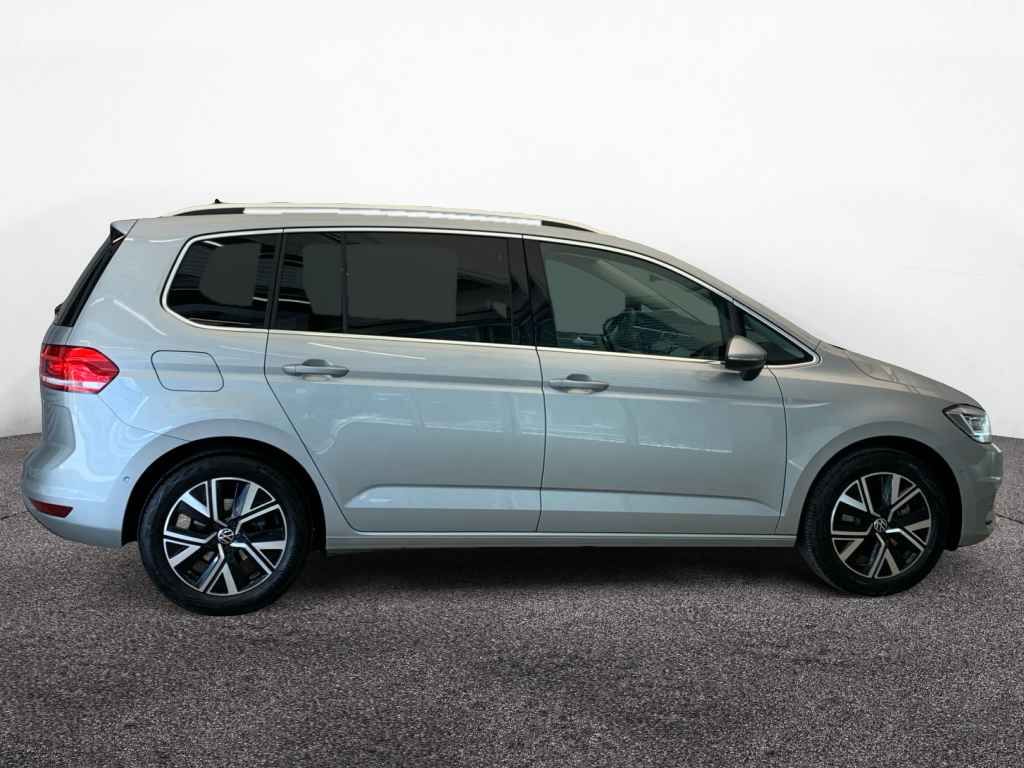 Volkswagen Touran Highline 2.0 TDI DSG *AHK*LED*ACC*NAVI* foto 8