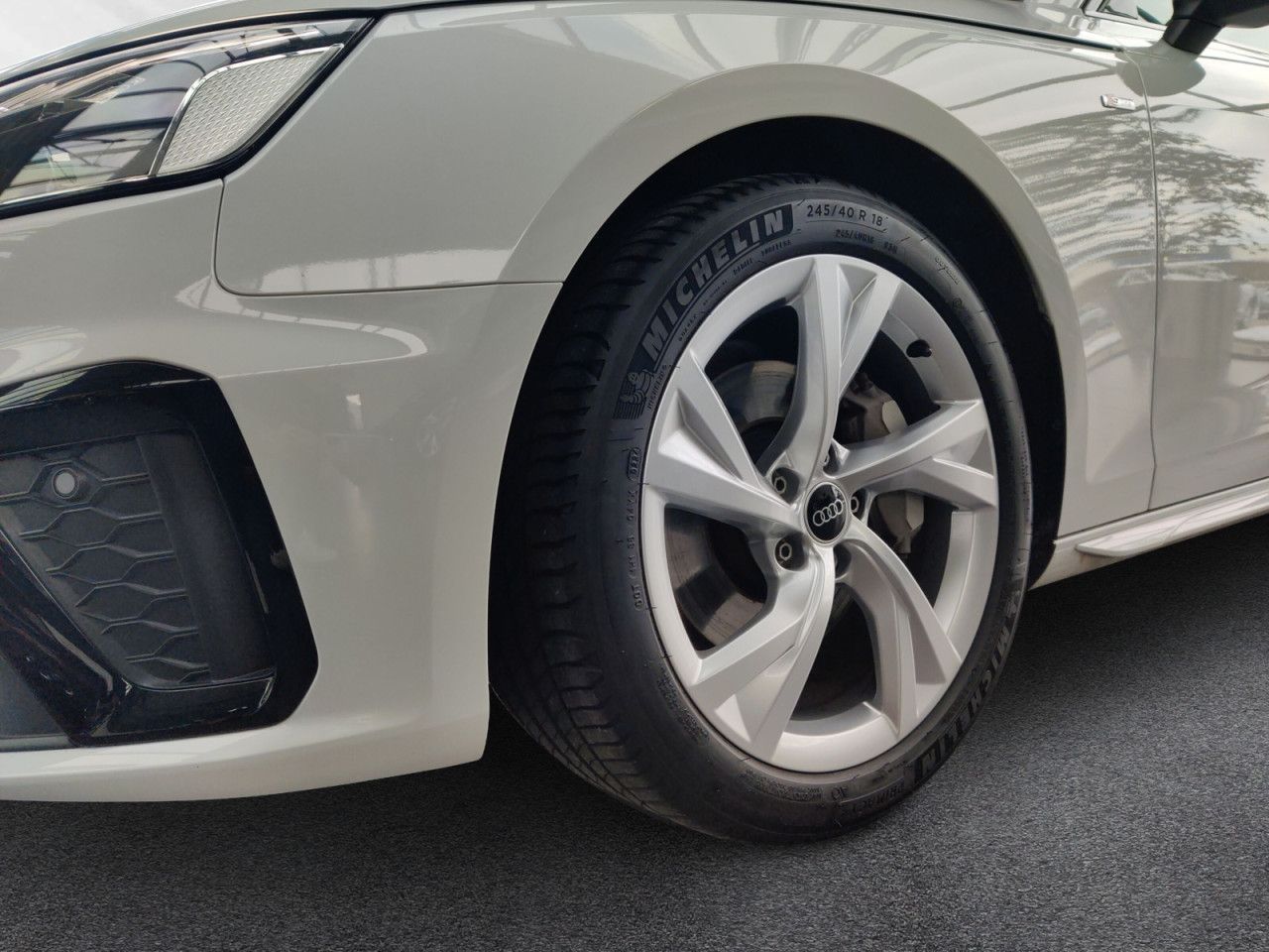 Audi A4 Avant S line S line 40 TFSI quattro 150(204) foto 6