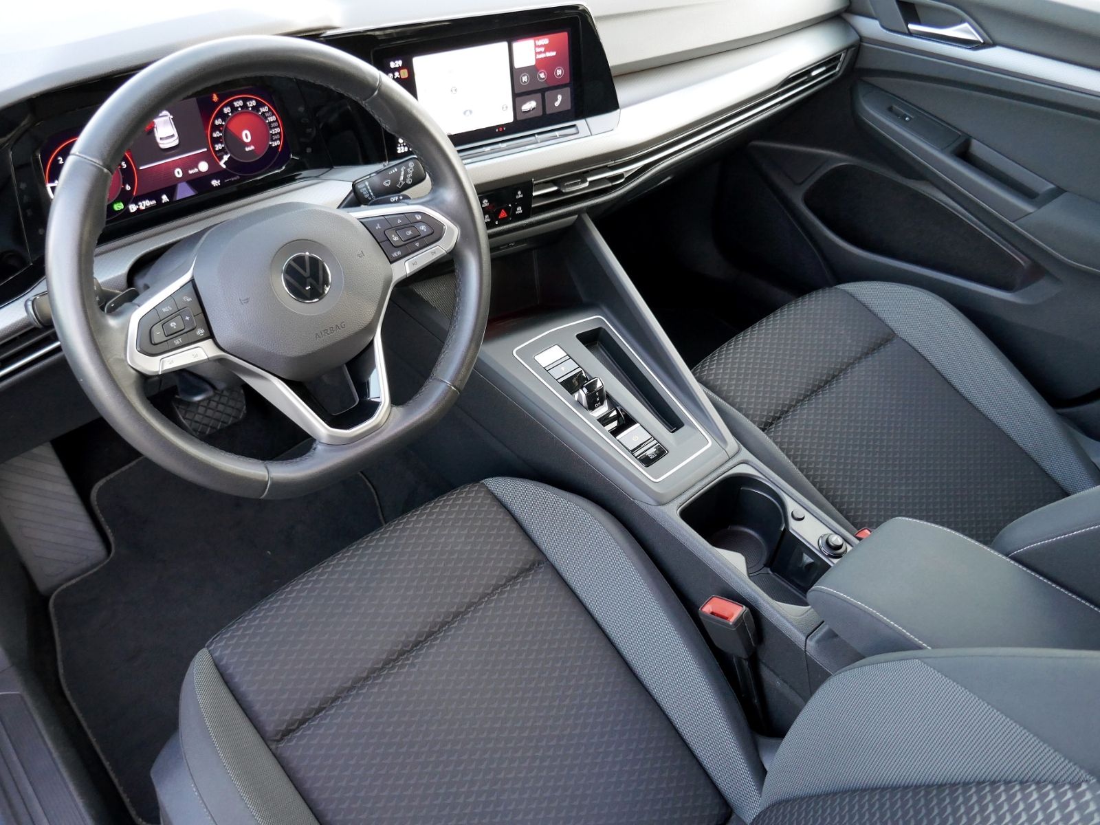 Volkswagen Golf VIII "ACTIVE" 2.0 TDI DSG | LED RFK ACC foto 12