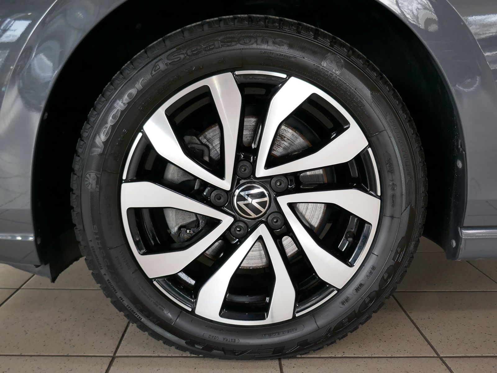 Volkswagen Golf VIII "ACTIVE" 2.0 TDI DSG | LED RFK ACC foto 6