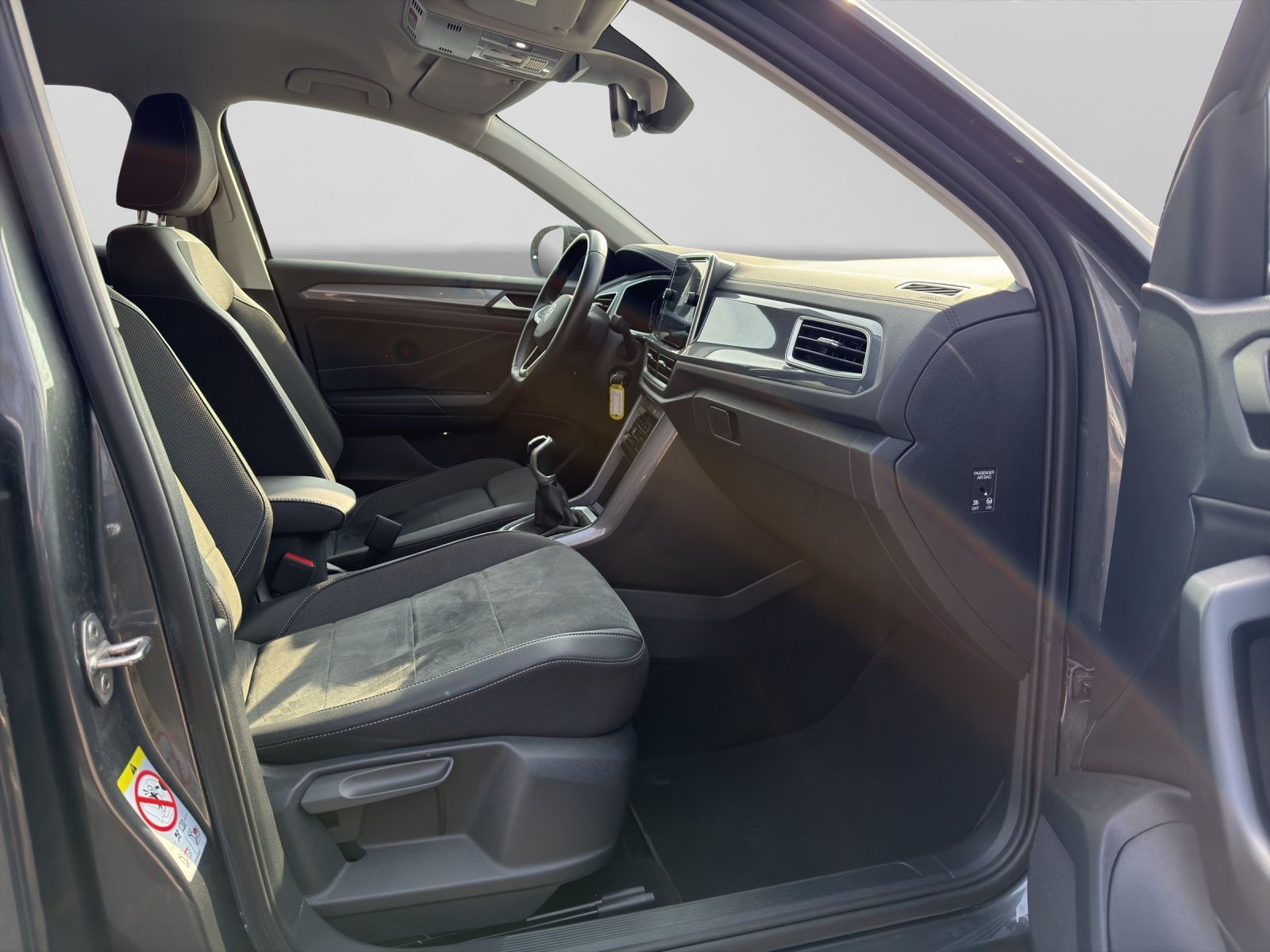 Volkswagen T-Roc 1.0 TSI STYLE LED SHZG NAVI PDC foto 4