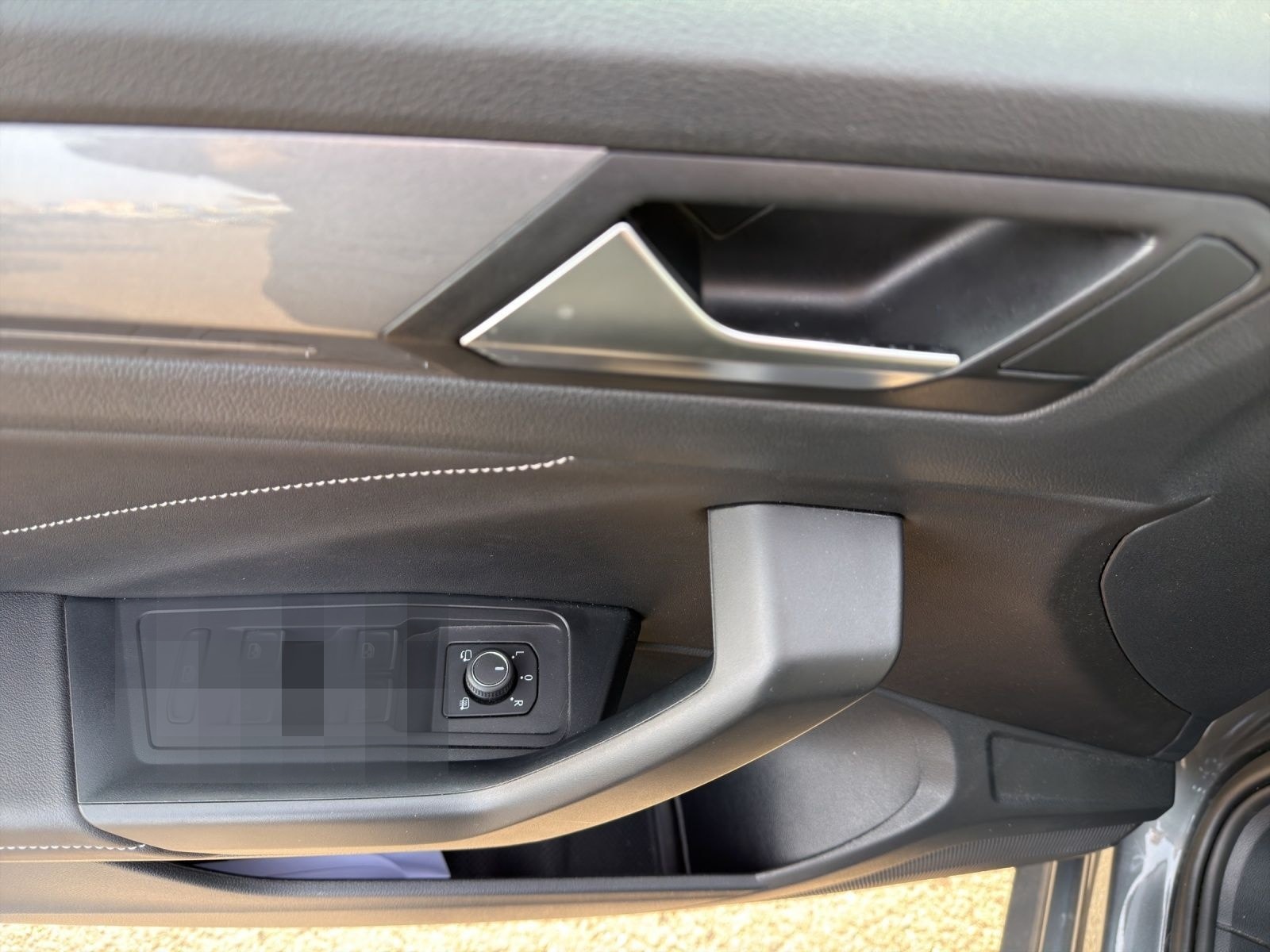 Volkswagen T-Roc 1.0 TSI STYLE LED SHZG NAVI PDC foto 8