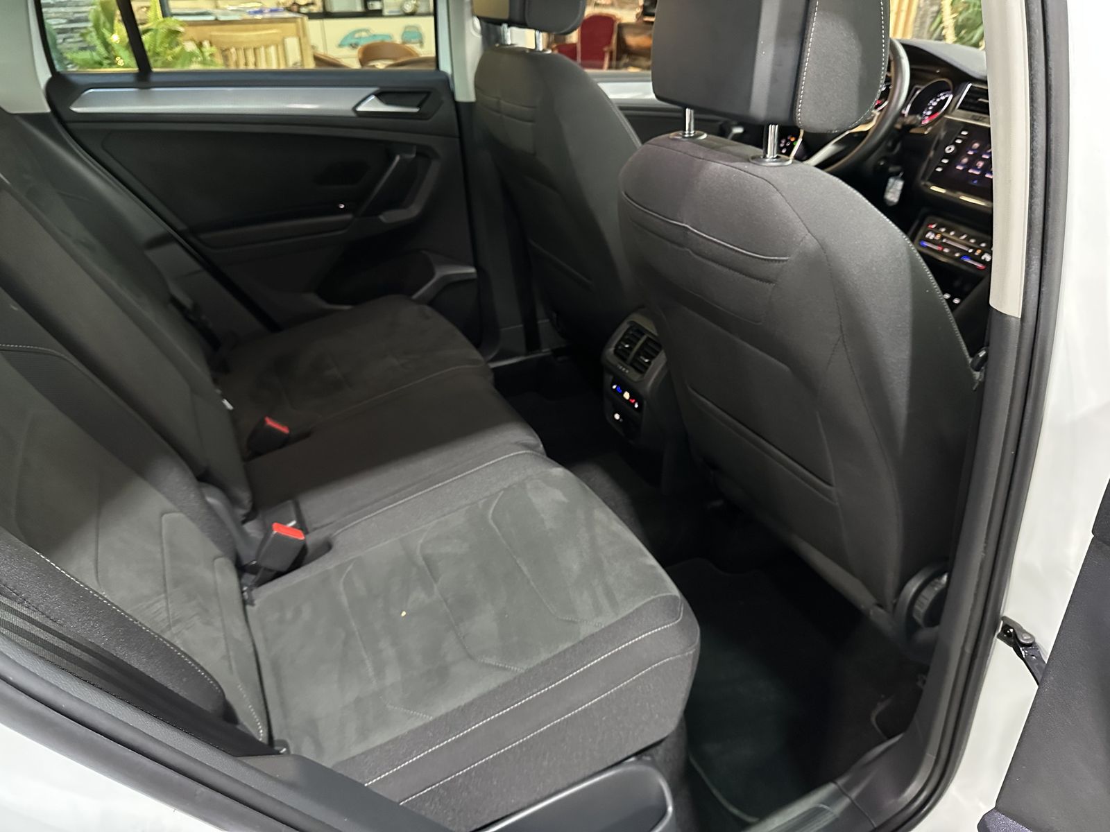 Volkswagen Tiguan Life*LED*4xSHZ*ACC*Navi*Massage*360Cam* foto 18