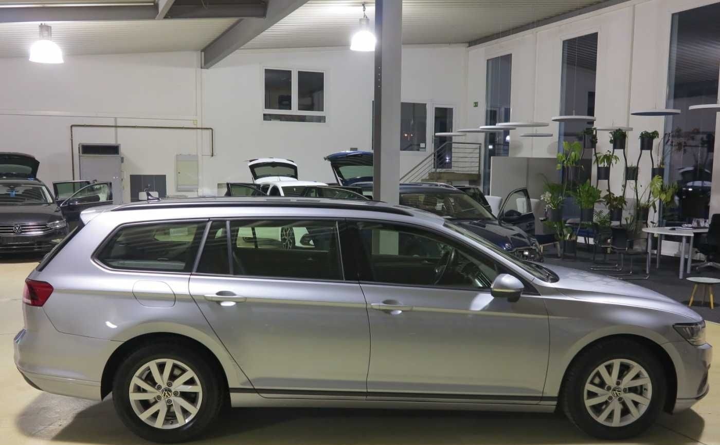 Volkswagen Passat Variant 2.0 TDI SCR DSG7 CONCEPTLINE Navi foto 13