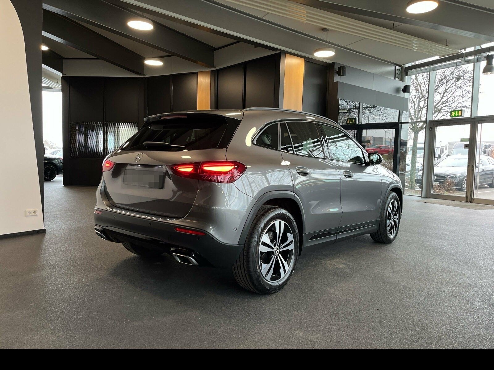 Mercedes-Benz GLA 180 Progressive LED/AHK/RFK/LHZG/Night-Paket foto 10