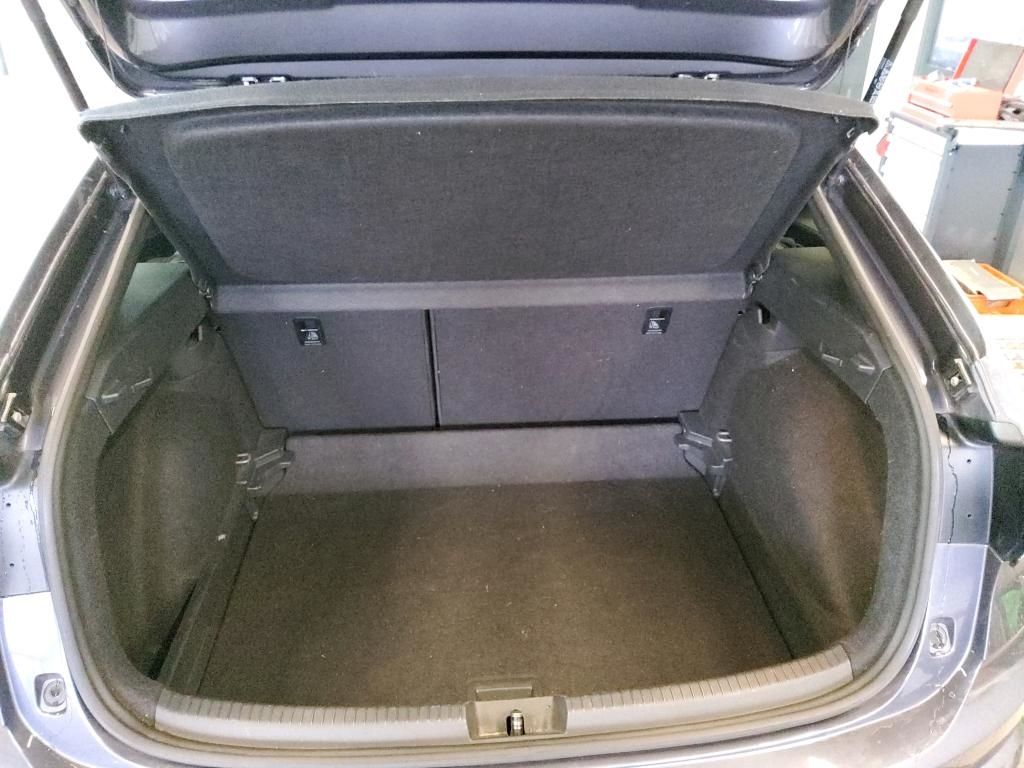 Volkswagen Taigo R-Line 1.0 TSI DSG ACC MATRIX R-KAM NAV SH foto 6