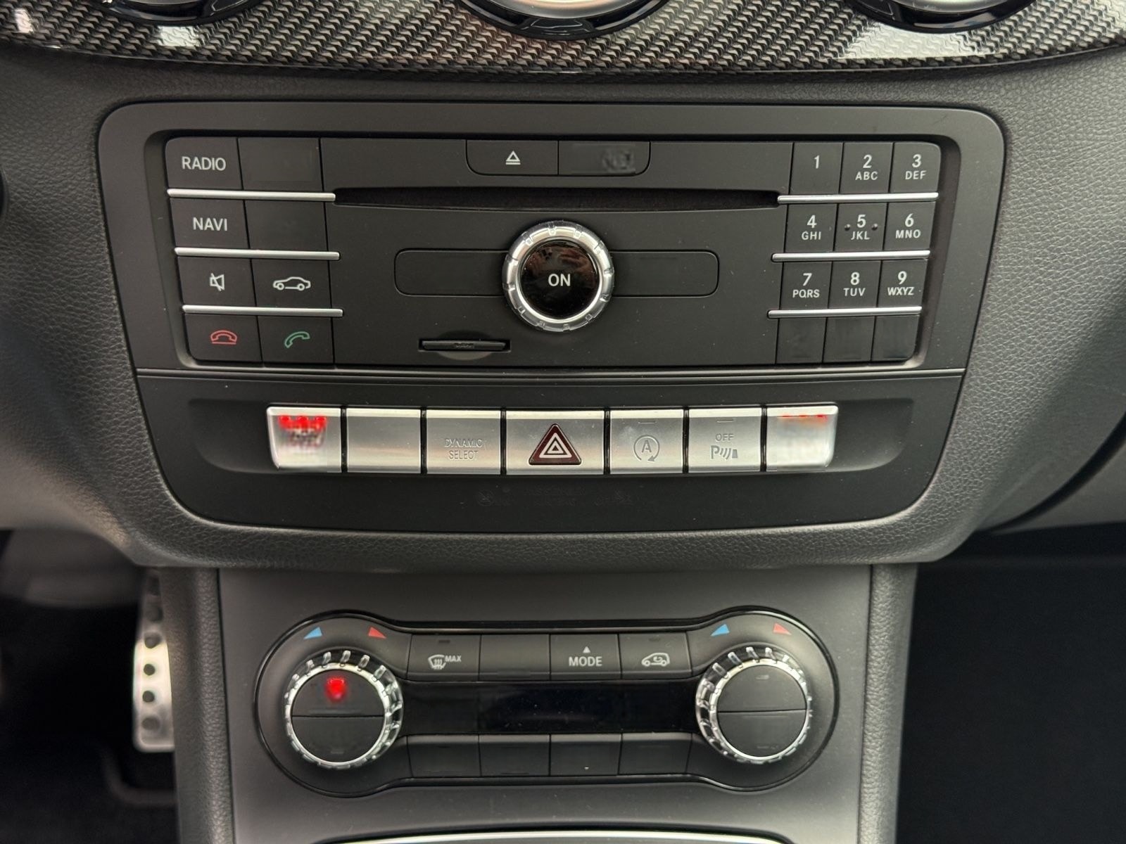 Mercedes-Benz B250 AMG Line PANO NAVI LEDER LED KAMERA CARBON foto 22