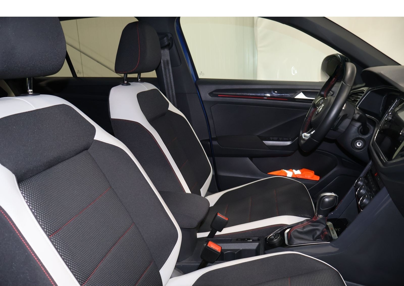 Volkswagen T-Roc Sport 4Motion SH*Klima*LED foto 7