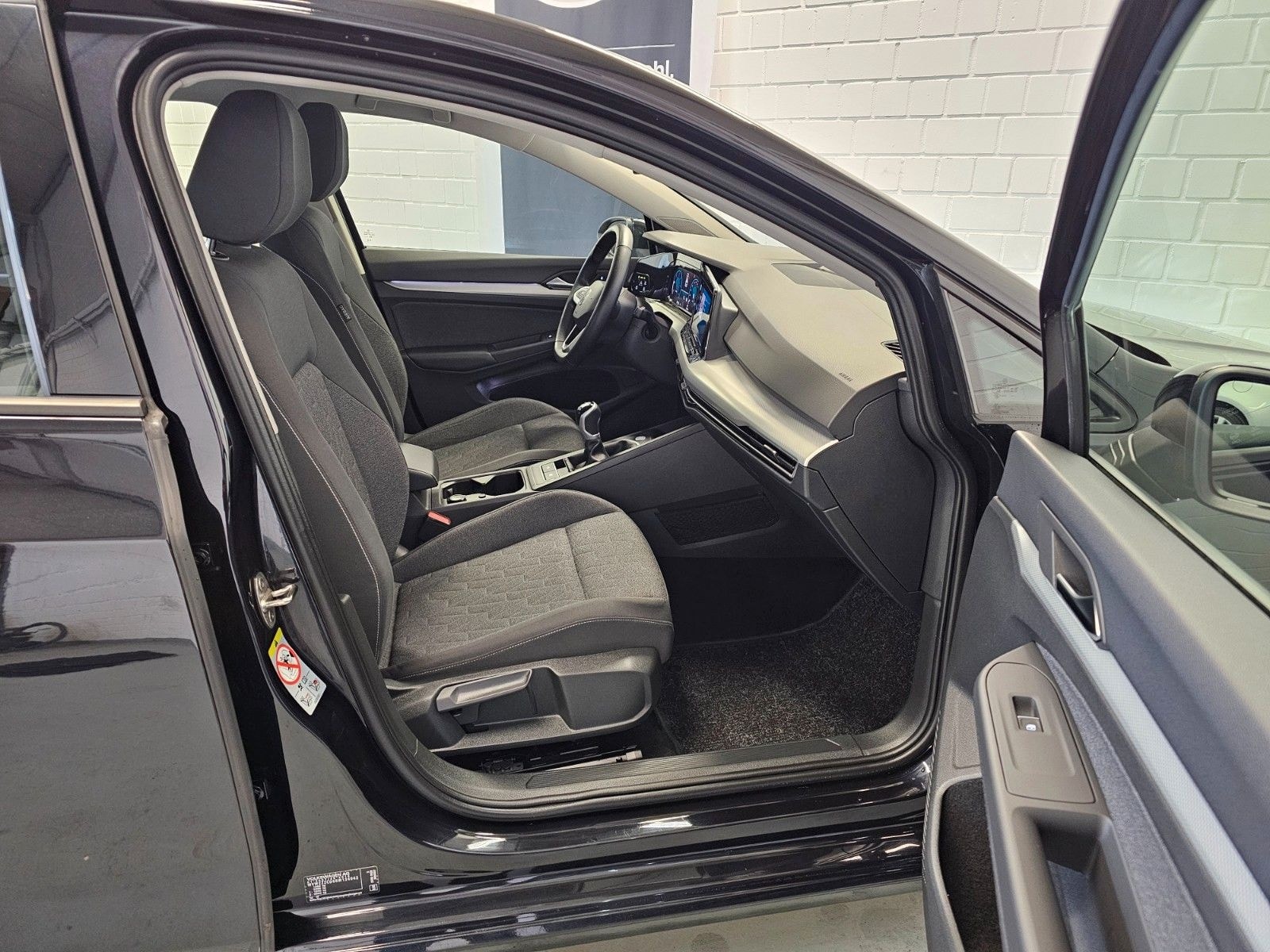 Volkswagen Golf VIII Lim. 2.0 TDI Move + AHK/1.Hand/VC foto 11