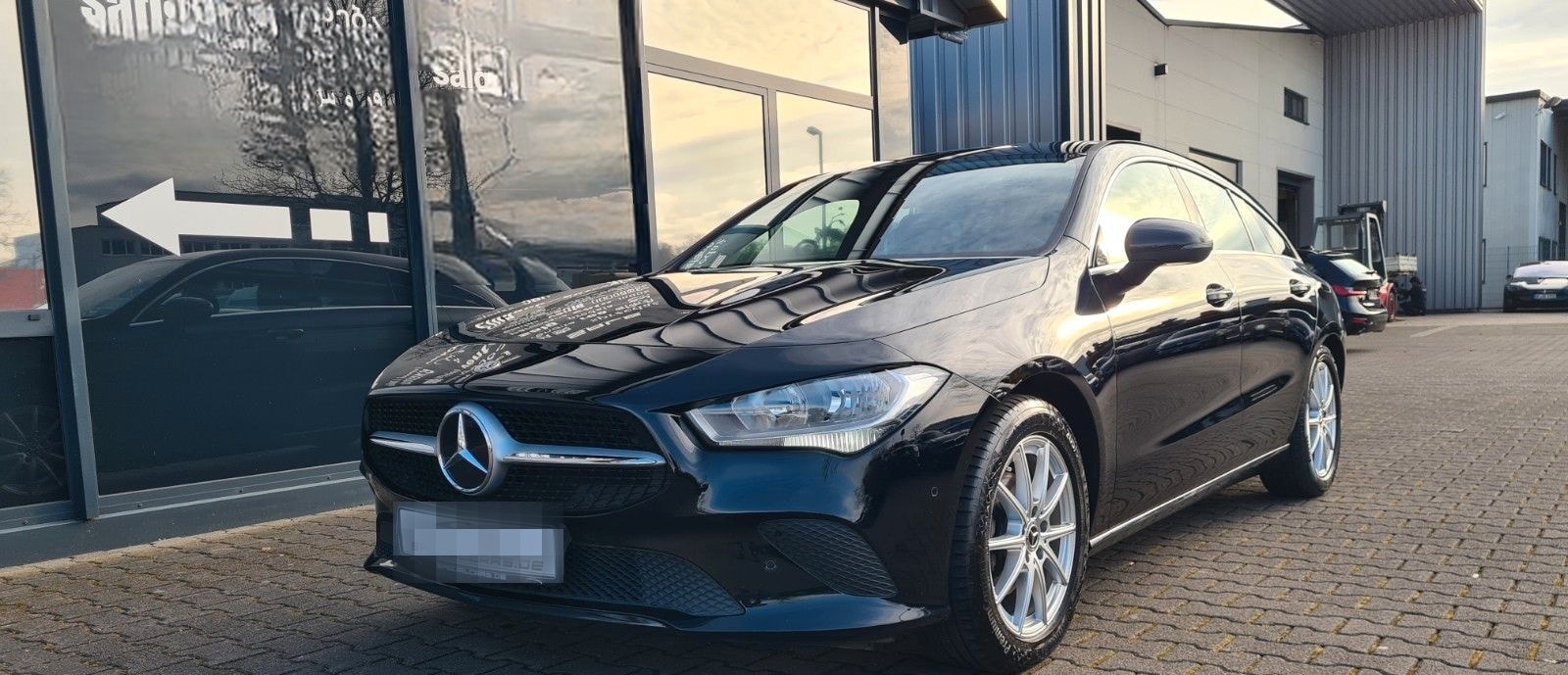 Mercedes-Benz CLA 180 SB 7G AUT - NAVI - 8 x ALU - foto 3