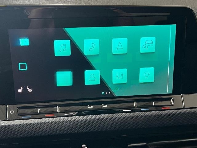 Volkswagen Golf VIII 1.5 TSI United Navi ACC STHZ SZH v+h foto 10