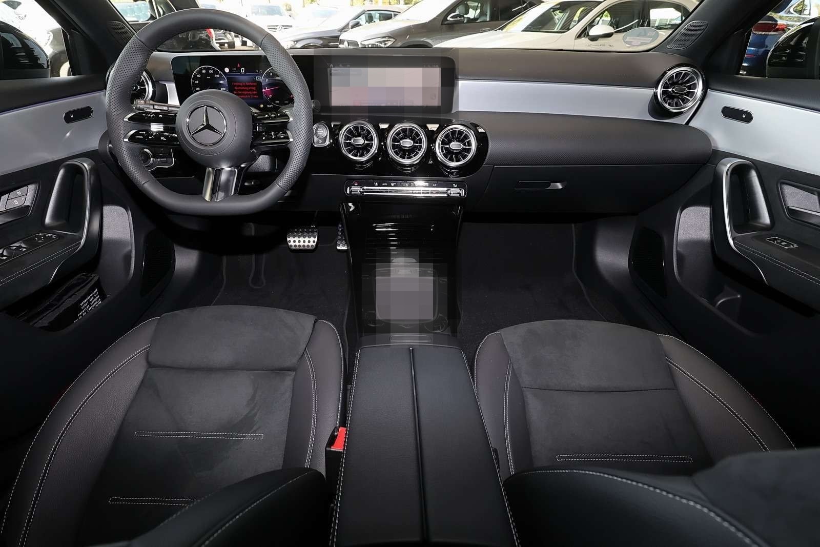 Mercedes-Benz A 200 AMG MBUX+RüKam+M-LED+Pano+Night+Keyless-Go foto 5