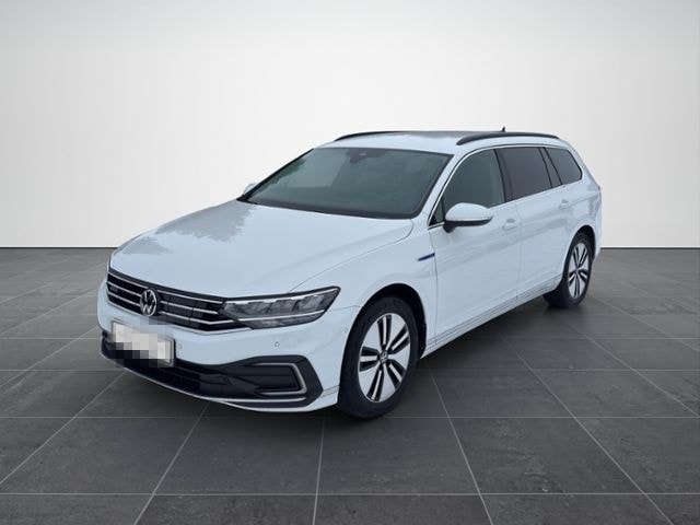 Volkswagen Passat Variant 1.4 TSI Hybrid GTE Kamera, Navi, foto 2