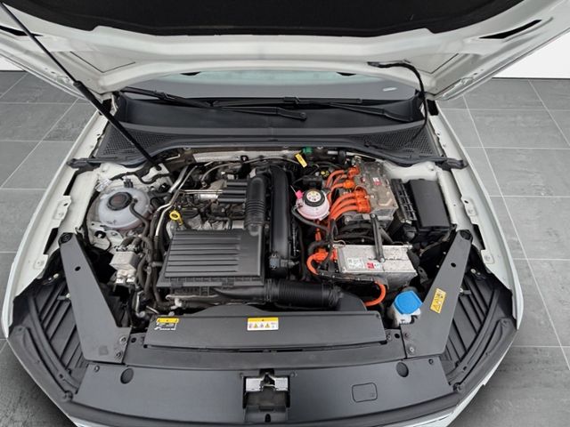 Volkswagen Passat Variant 1.4 TSI Hybrid GTE Kamera, Navi, foto 22
