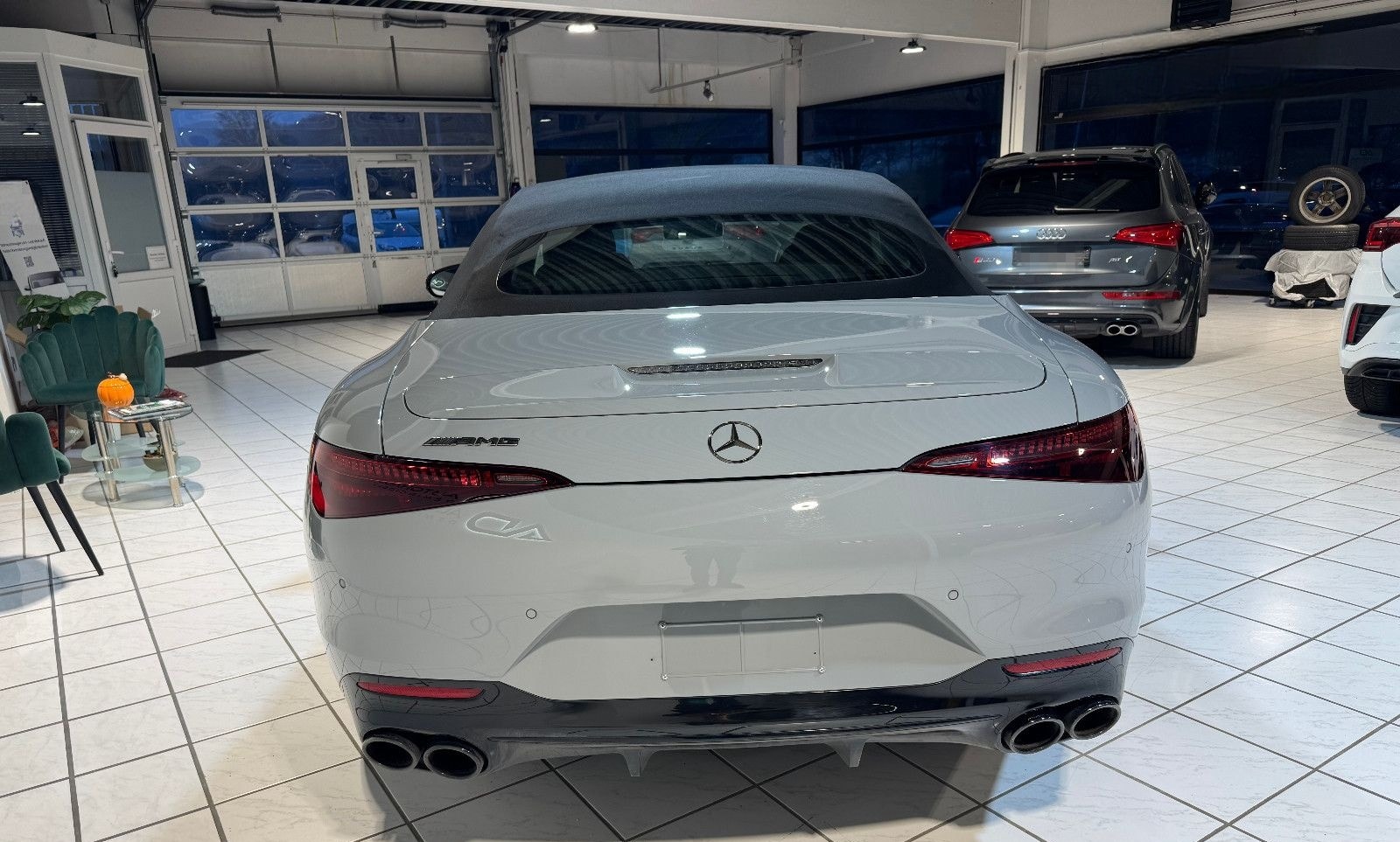 Mercedes-Benz SL 43 AMG V8 Styling Night Burmester KeyG.. foto 7