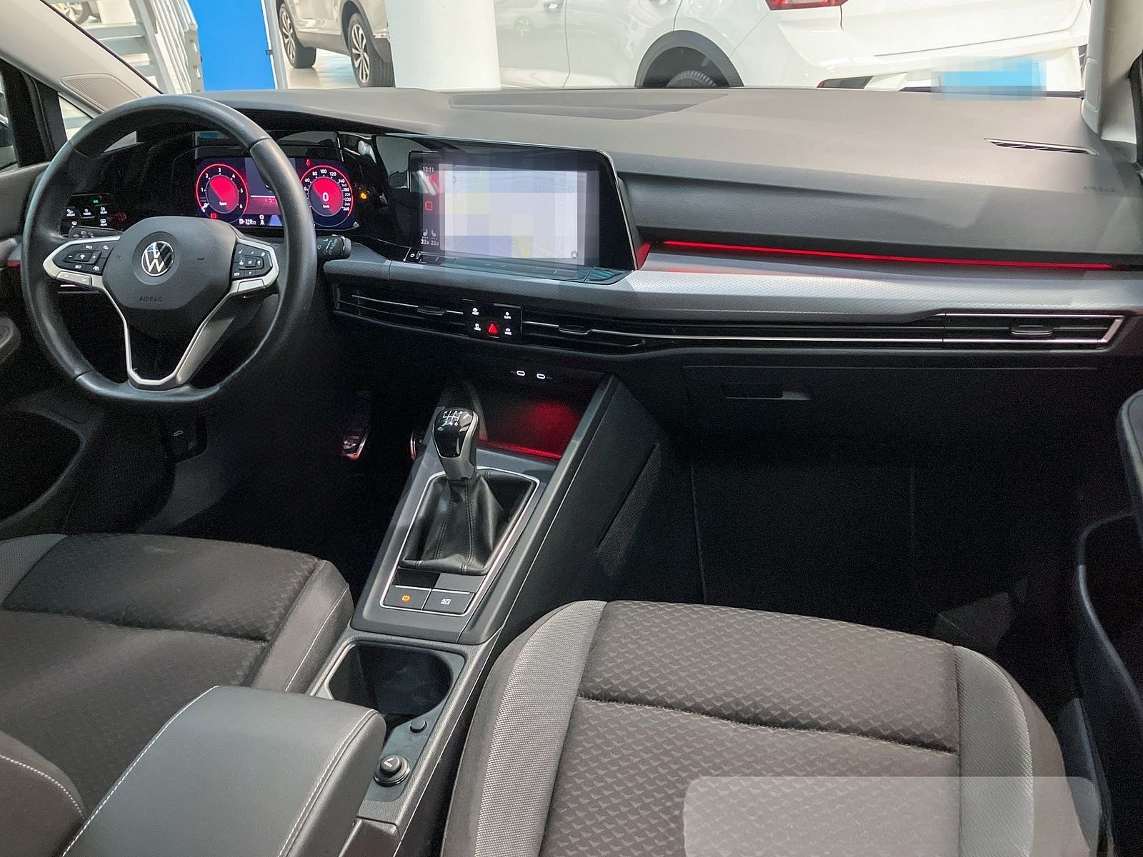 Volkswagen Golf VIII 2.0 TDI Active AHK LED ACC NAVI RFK foto 6