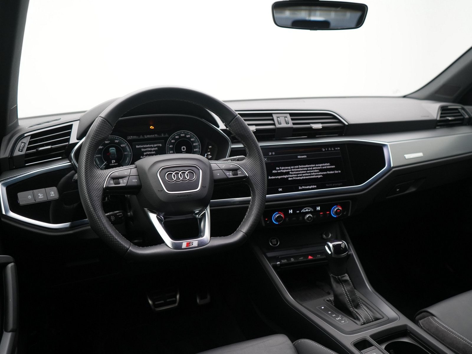 Audi Q3 Sportback S line S-TRON KAM SHZ CARPLAY LED foto 4