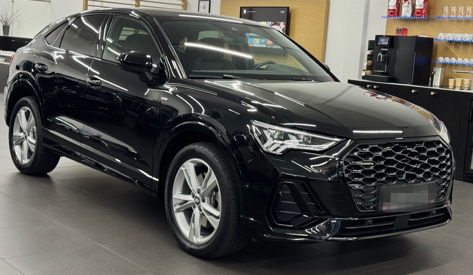 Audi Q3 Sportback 40 TFSI quattro S line 1.HD/U-FREI! foto 3