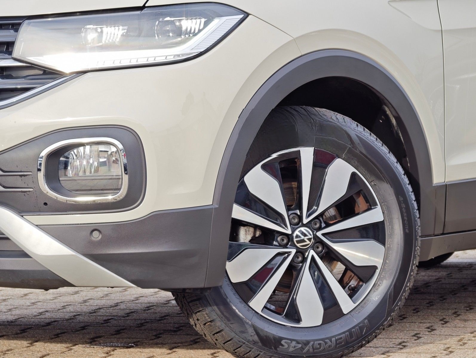 Volkswagen T-Cross MOVE 1.0 TSI LED*Nav*PDC*SHZ*Alu* foto 3