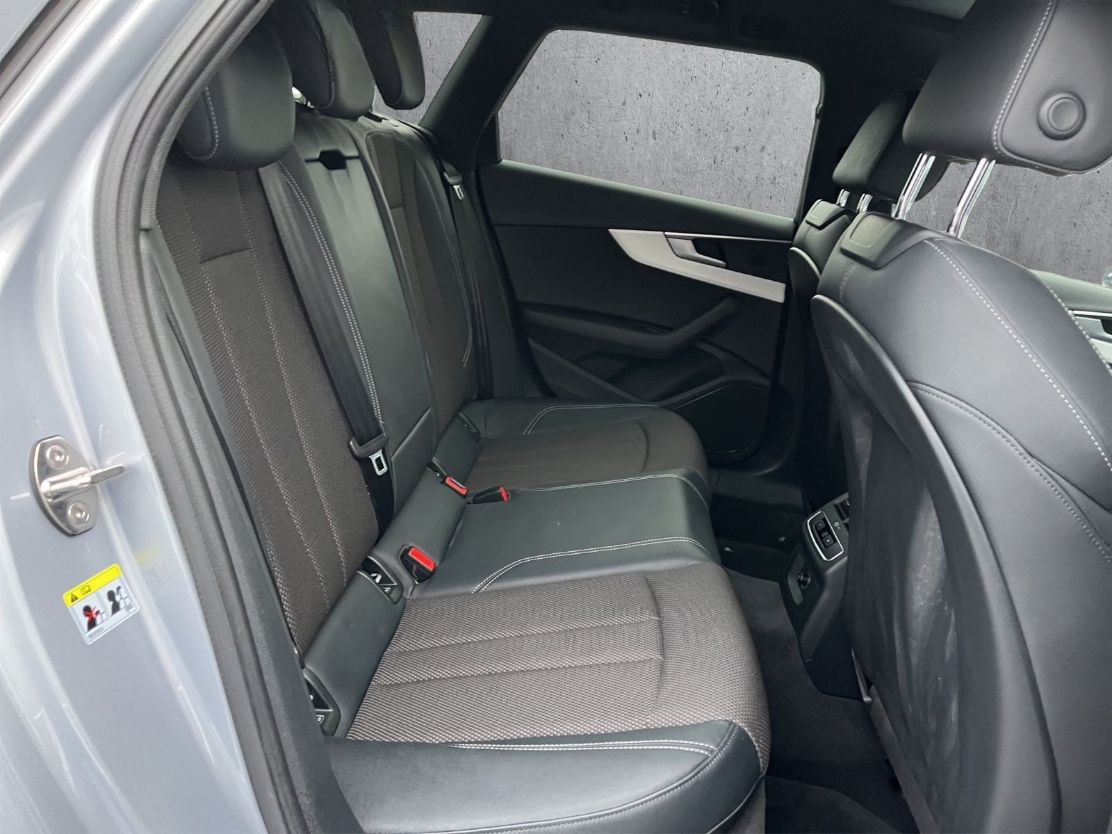 Audi A4 Avant sport S-LINE AHK/LED/NAVI/TEIL-LEDER foto 18