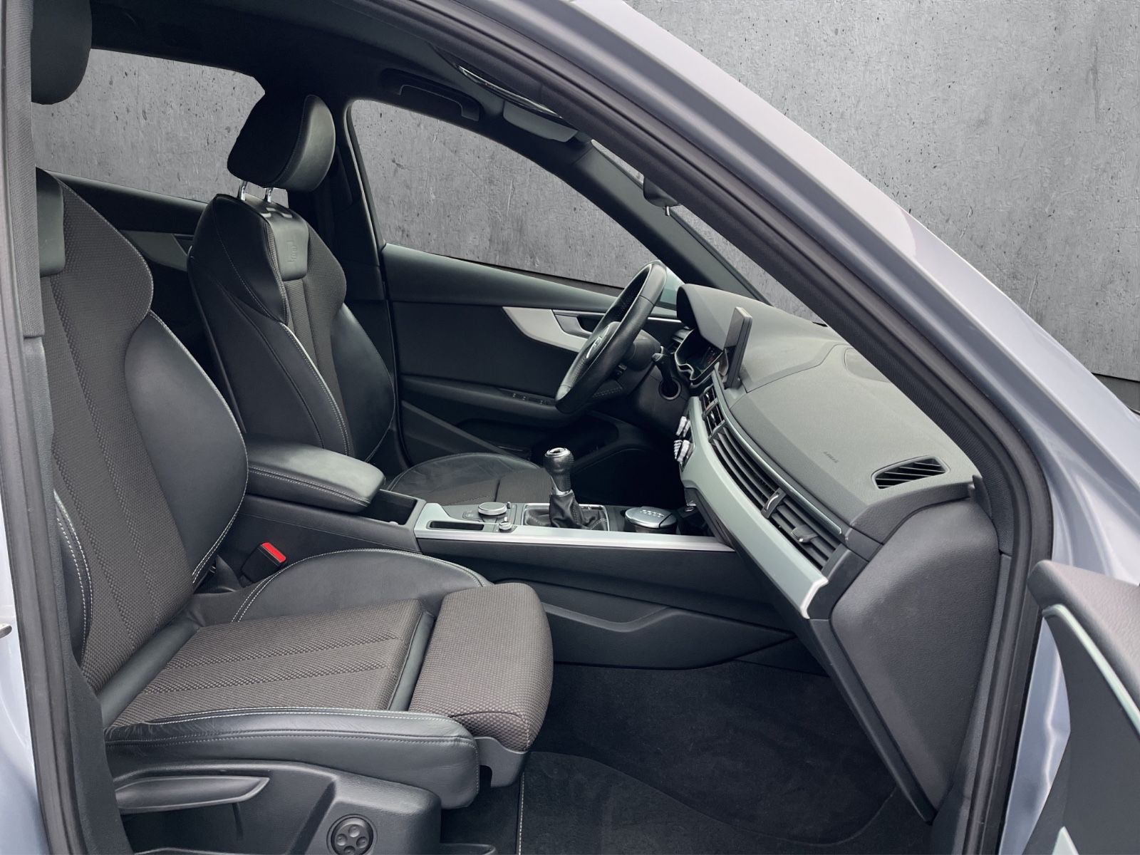 Audi A4 Avant sport S-LINE AHK/LED/NAVI/TEIL-LEDER foto 19