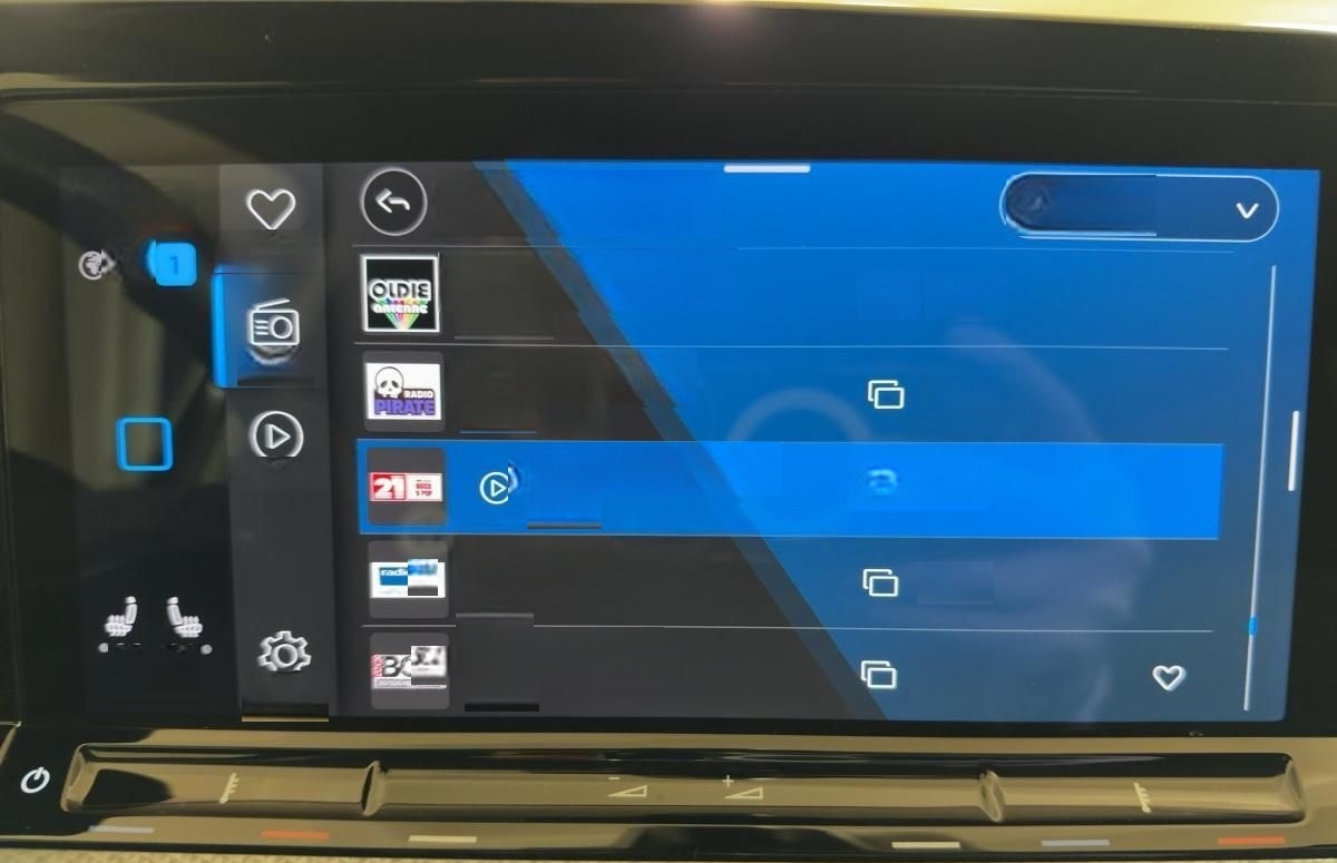 Volkswagen Golf 8 ACTIVE 1.5 TSI STANDH KAMERA NAVI ACC foto 11