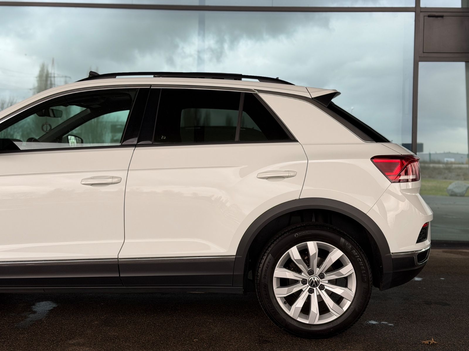 Volkswagen T-ROC SPORT AUT. 150PS | PANO | NAVI | MFL | DAB foto 9