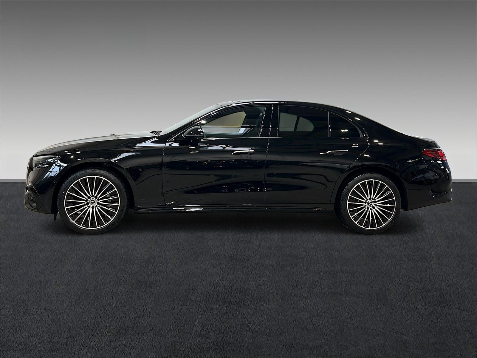 Mercedes-Benz E 450d 4M AMG+DIST+NIGHT+Supercreen+HuD+AHK+360° foto 4