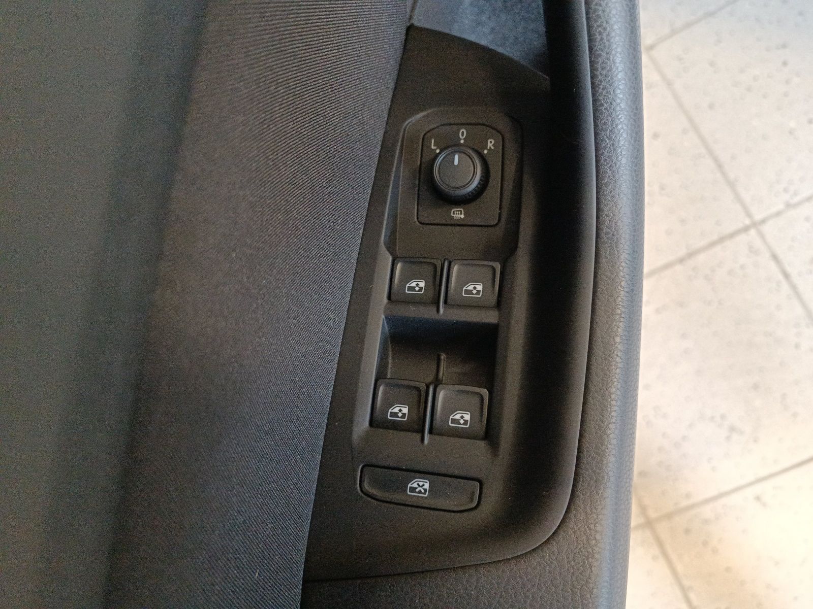 Volkswagen Passat Variant 1.5 TSI DSG RFK*Navi*GRA*LM16*SHZ foto 15