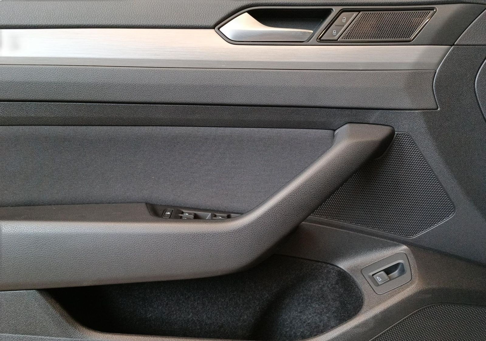 Volkswagen Passat Variant 1.5 TSI DSG RFK*Navi*GRA*LM16*SHZ foto 16