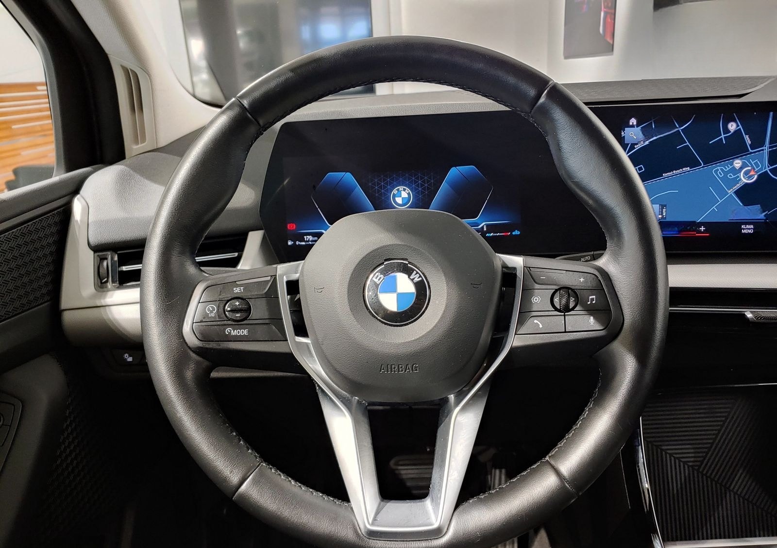 BMW 218i LCPlus/AHK/Parkassistent/LED/Shz foto 11